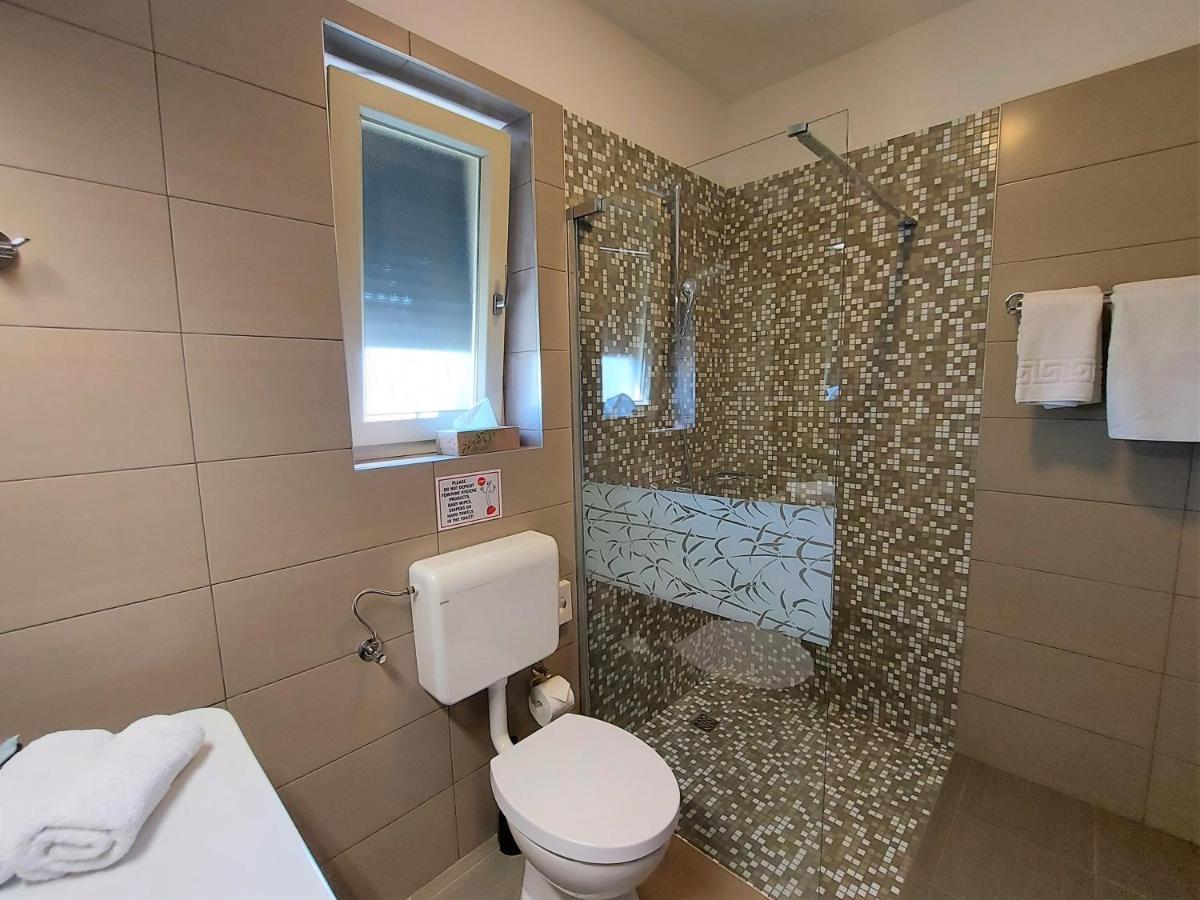 Rooms And Apartments Istrasoley Bale Ngoại thất bức ảnh