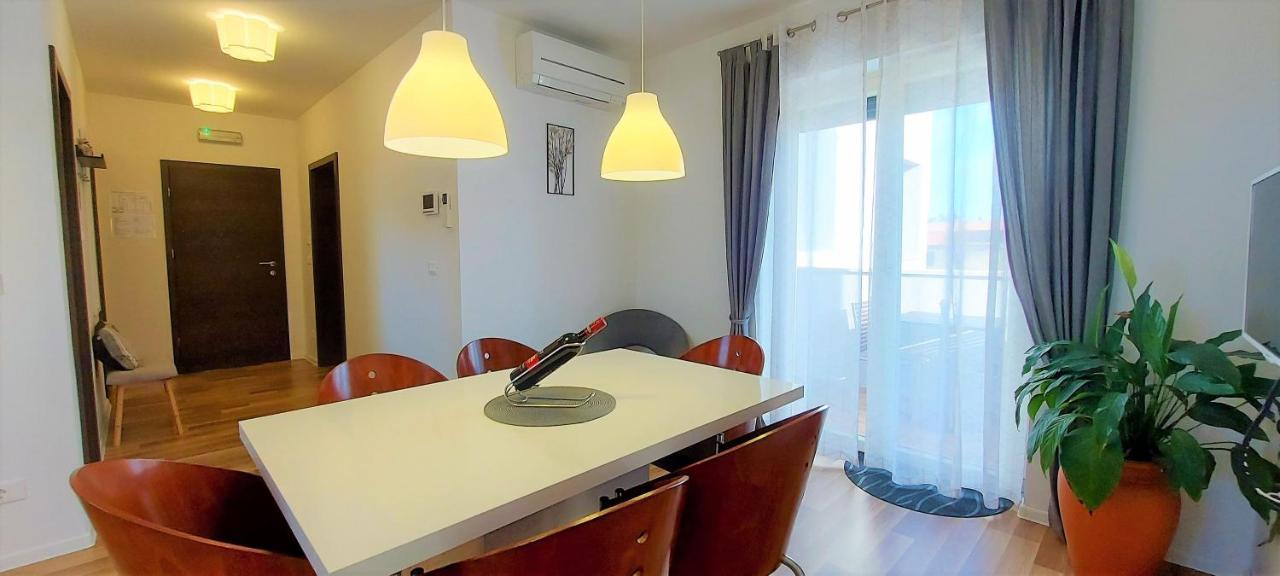 Rooms And Apartments Istrasoley Bale Ngoại thất bức ảnh