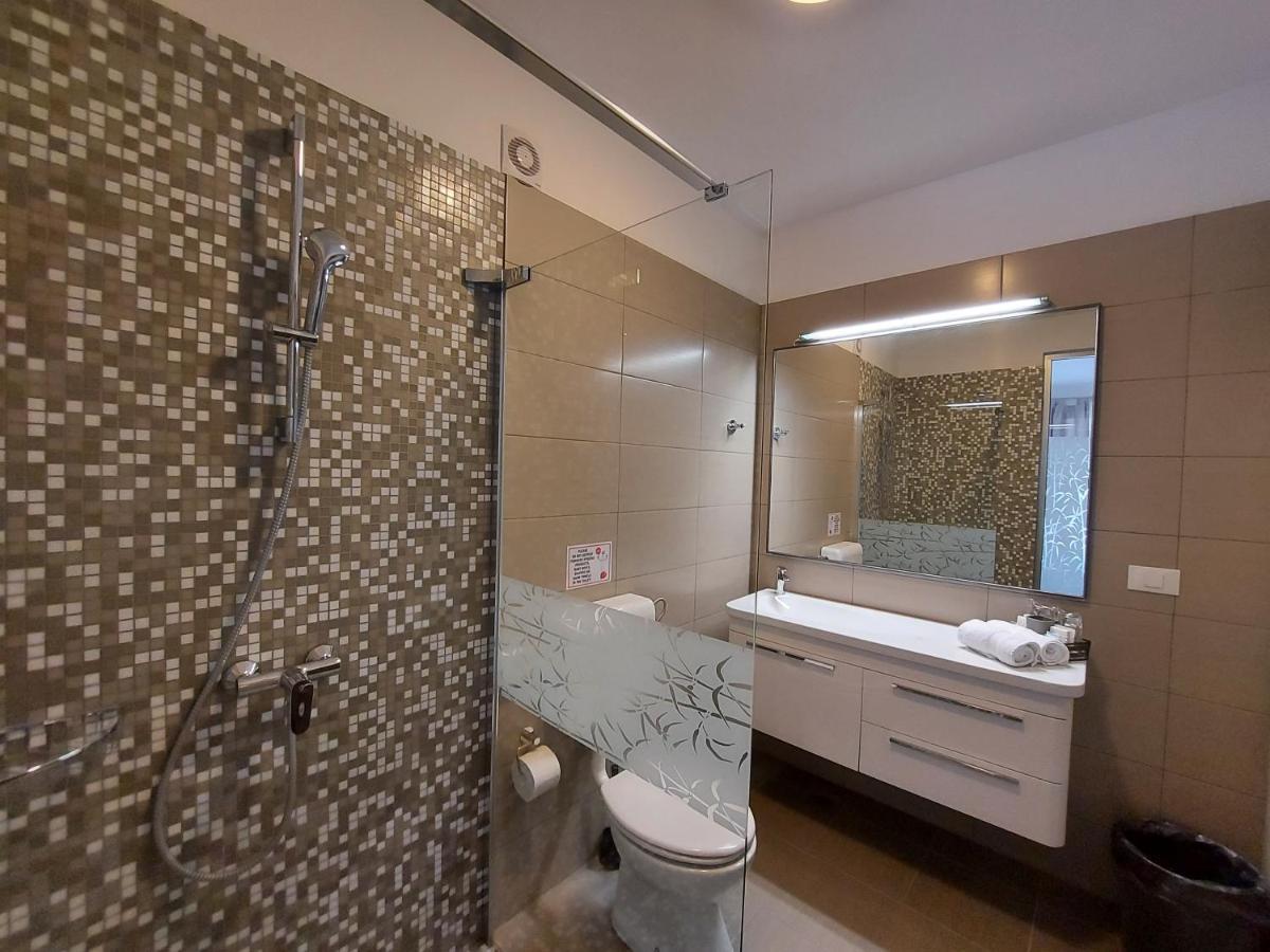 Rooms And Apartments Istrasoley Bale Ngoại thất bức ảnh