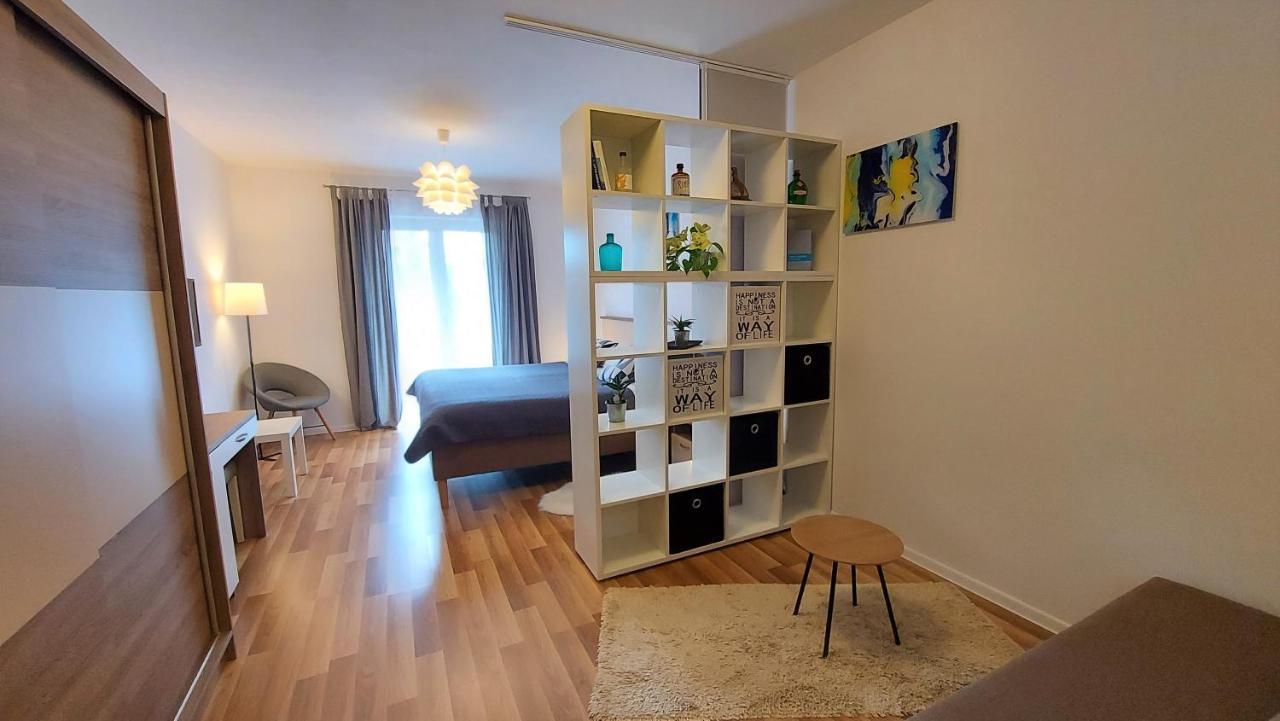 Rooms And Apartments Istrasoley Bale Ngoại thất bức ảnh