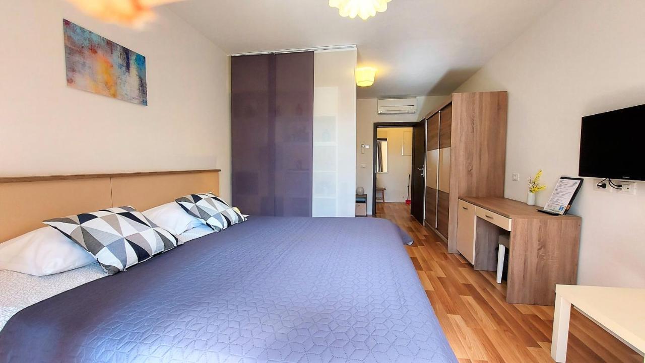 Rooms And Apartments Istrasoley Bale Ngoại thất bức ảnh