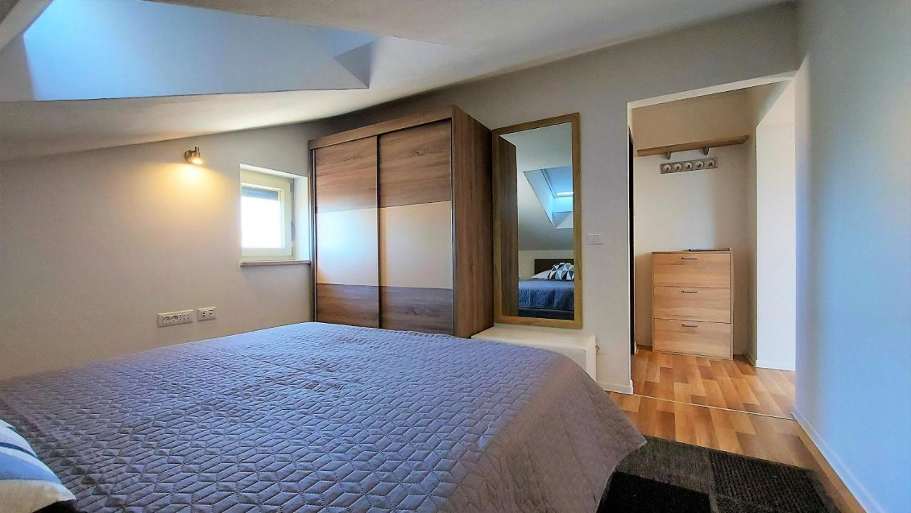 Rooms And Apartments Istrasoley Bale Ngoại thất bức ảnh
